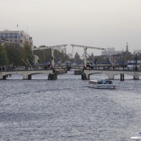 Magere Brug (Skinny Bridge)