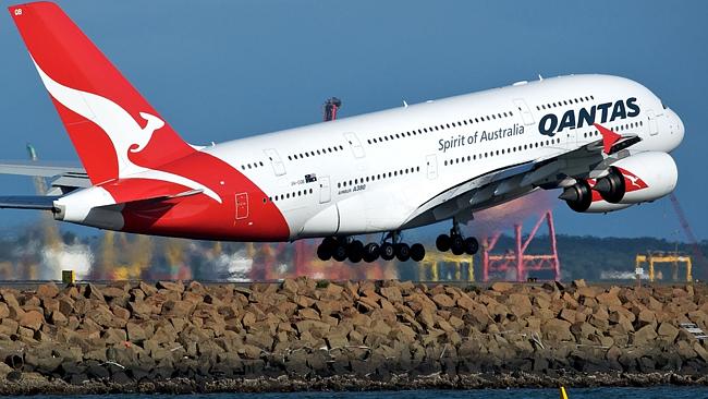 Qantas – cjepivo protiv koronavirusa biti će obavezno za let