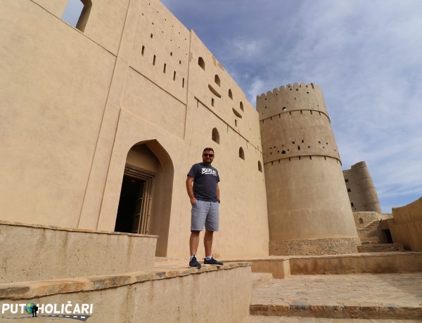 Oman roadtrip – Nizwa, Bahla, Jabreen