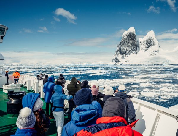 Expedition Cruise po Antarktici